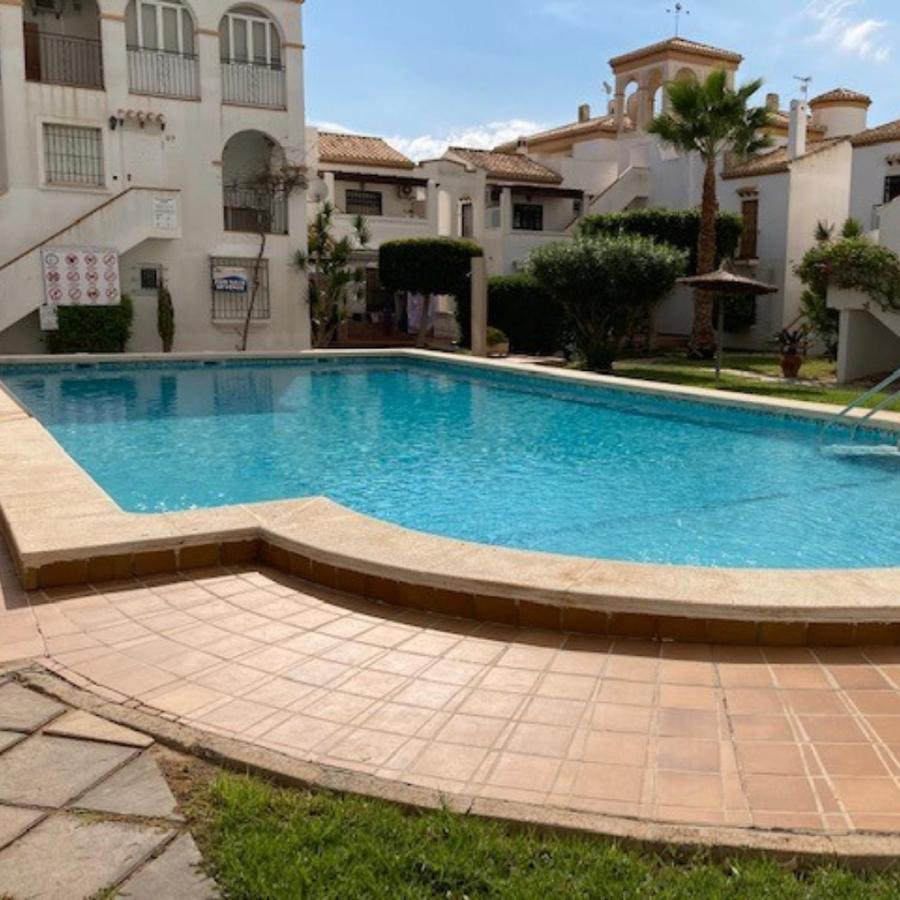 Apartamento 700 Metros De La Playa Playa Flamenca Extérieur photo