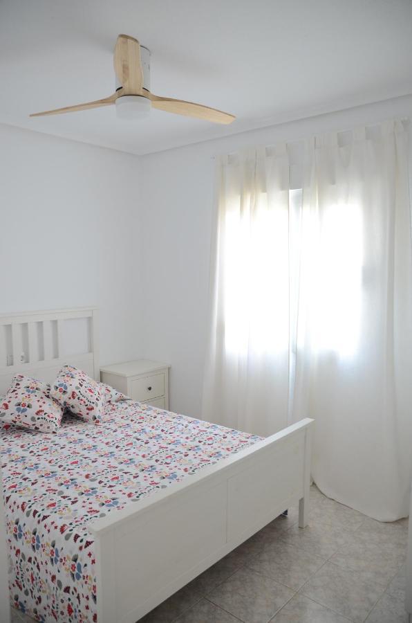 Apartamento 700 Metros De La Playa Playa Flamenca Extérieur photo